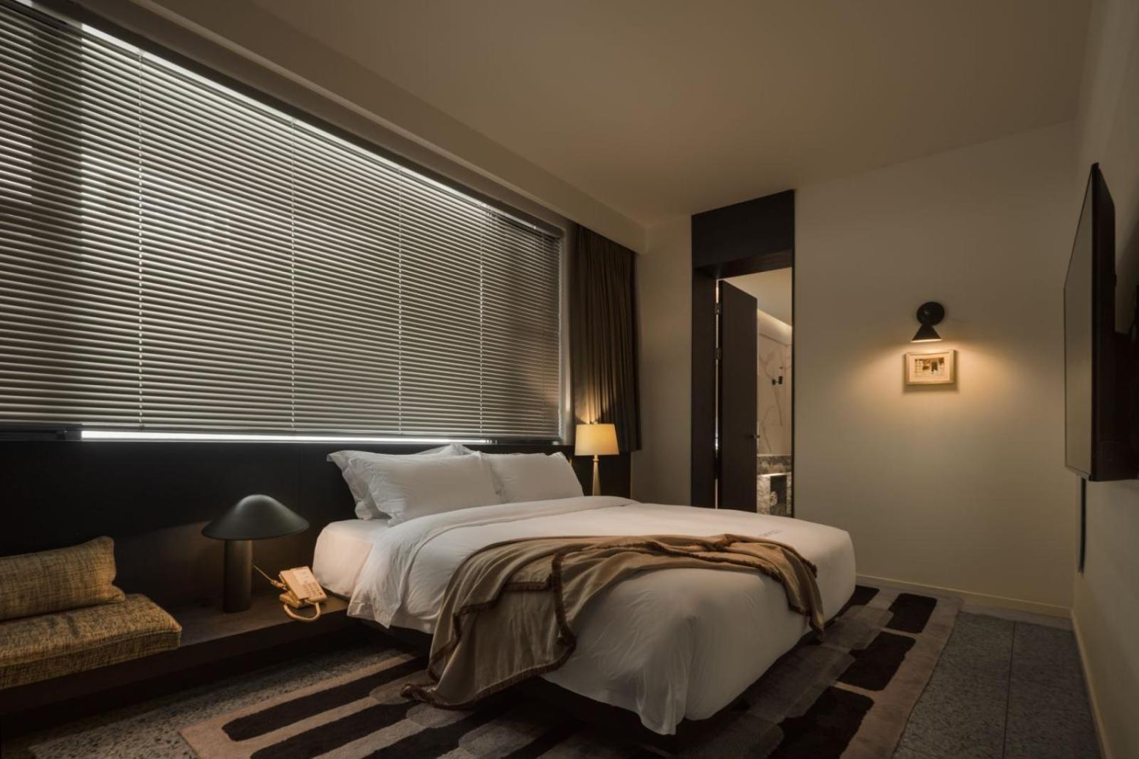 Wezo Hotel Kuanzhai Alley Chengdu-Breakfast Till 12Noon-Lv City Guide Recommended Hotel Екстериор снимка